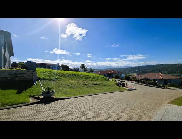 LAND FOR SALE IN AVONDDANS